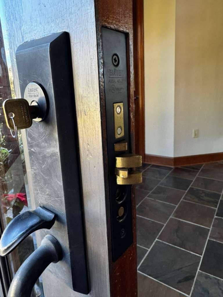 Front Door Handle Set in Lady Lake, FL — Locksmith Enforcement