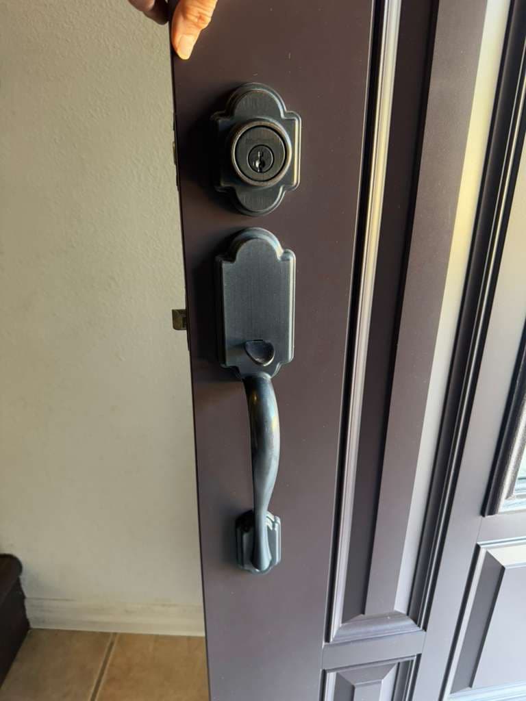 Storefront Glass Door Lock in The Villages, FL — Locksmith Enforcement